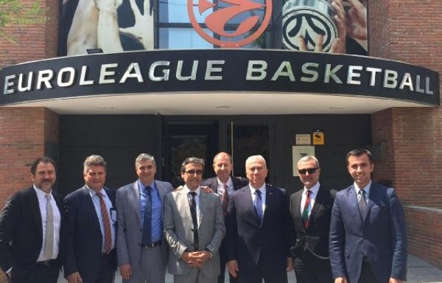 Pınar Karşıyaka Euroleague Dosyasını sundu...