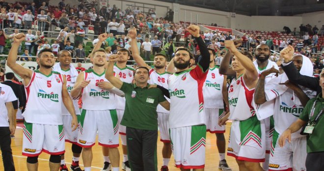 Pınar Karşıyaka, İtalya'da galibiyet arıyor