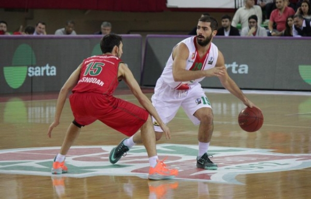 Pınar Karşıyaka, Lokomotiv Kuban'ı geçemedi...