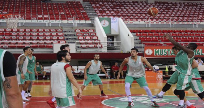 Pınar Karşıyaka Selanik'e gitmekten vazgeçti...