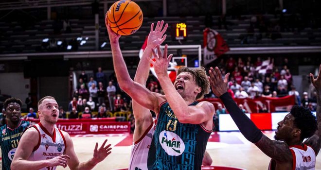 Pınar Karşıyaka sonunu getiremedi