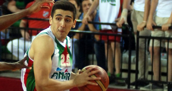 Pınar Karşıyaka transfere başladı