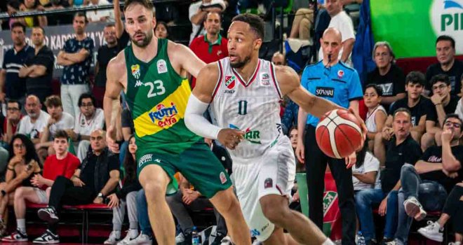 Pınar Karşıyaka uzatma sonunda 1-0 önde