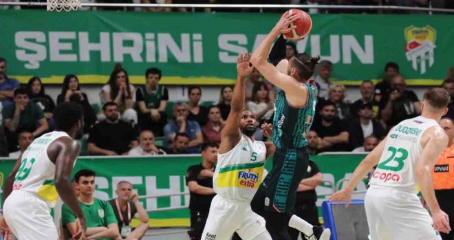 Pınar Karşıyaka yarı finalde