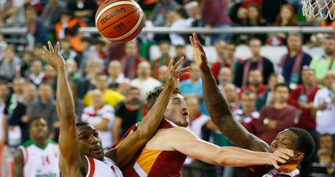 Pınar Karşıyaka'ya ceza geldi...