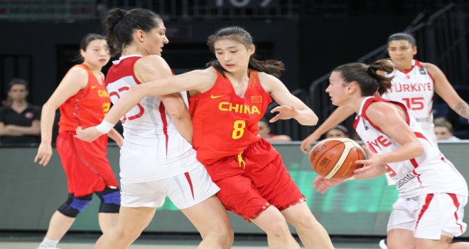 Potanın Perileri Çin'e yenildi