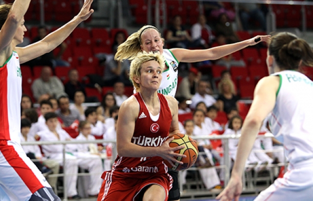 Potanın Perileri Macaristan'ı yendi