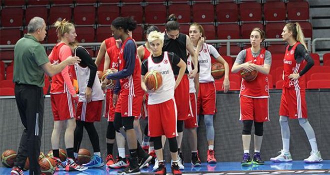 Potanın Perileri Nijerya ile karşılaşıyor