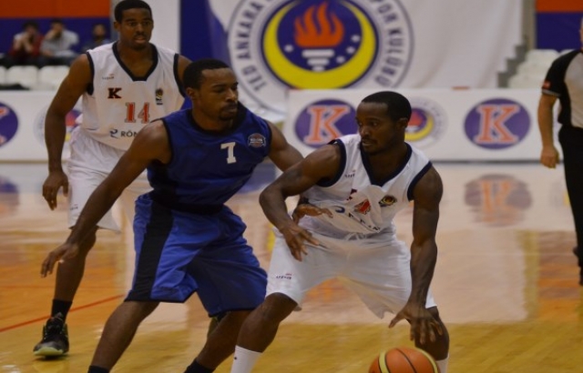 Rönesans Ted Kolejliler, Torku Konyaspor'u rahat yendi