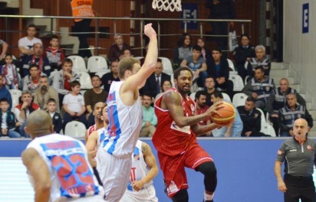 Rönesans TED Kolejliler'den önemli galibiyet