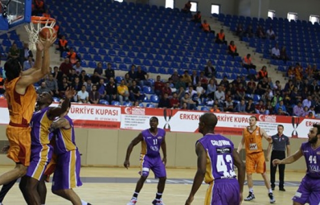 Royal Halı Gaziantep, Anadolu Efes'i gözüne kestirdi