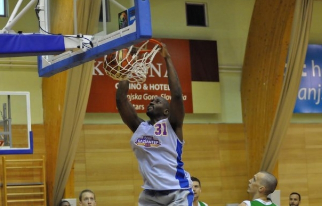 Royal Halı Gaziantep lige konsantre olacak