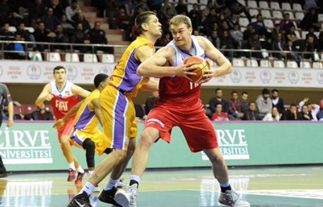 Royal Halı Gaziantep Play-Off'u hedefliyor