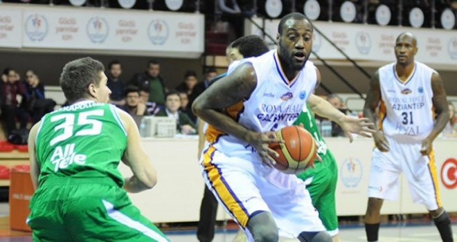 Royal Halı Gaziantep prestij maçında İsveç'te