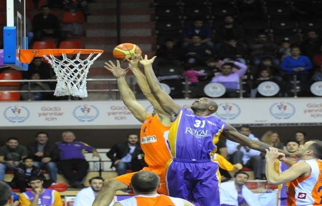 Royal Halı Gaziantep'ten 29 fark!..