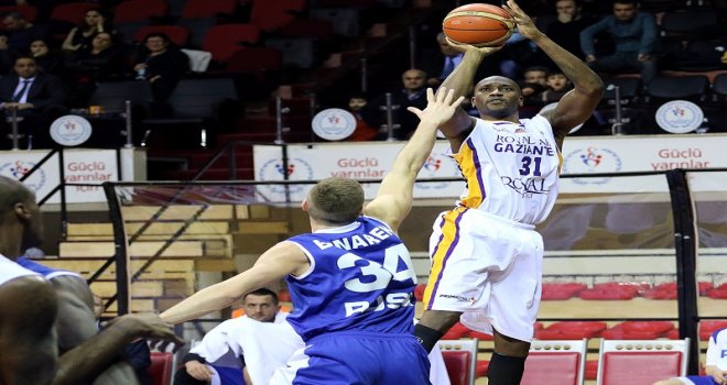 Royal Halı Gaziantep'ten AEK'ya