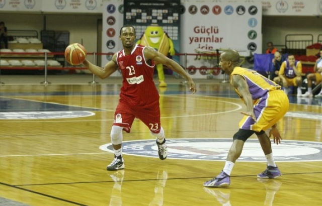 Royal Halı Gaziantep'ten Ted Kolejliler'e farklı tarife