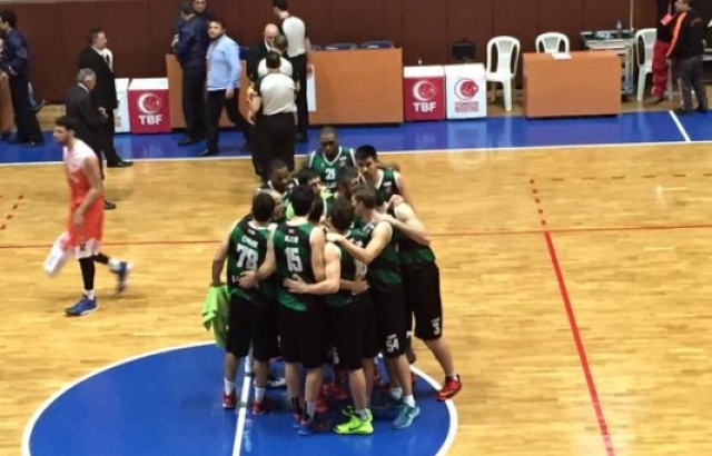 Sakarya Büyükşehir, Adanaspor engelini aştı