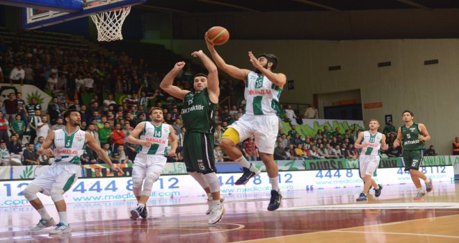 Sakarya Büyükşehir Belediyespor, Bursa'da galip