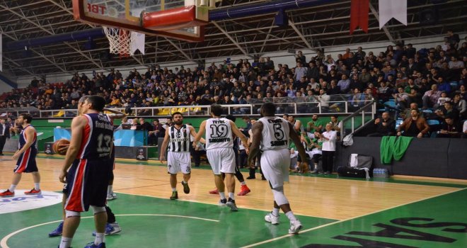 Sakarya Büyükşehir, Final Spor engelini aştı