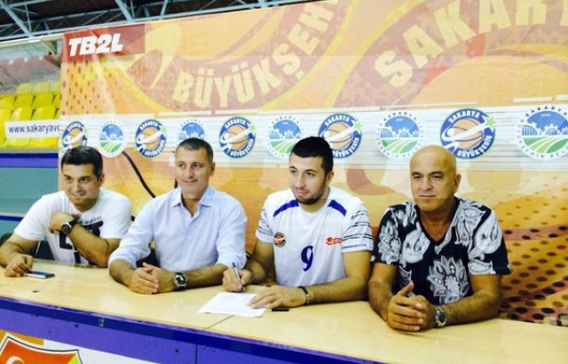 Sakarya Büyükşehir transferde hız kesmiyor