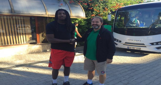 Sakarya Büyükşehir'de Charles Jackson kampa katıldı