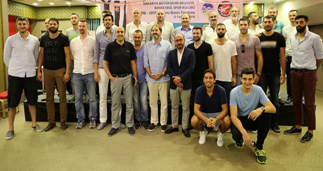 Sakarya Büyükşehir'den imza töreni