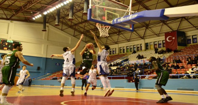 Sakarya Büyükşehir'den Pertevniyal'e 42 fark