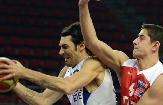 SAMET GEYİK TOFAŞ'TA KALDI