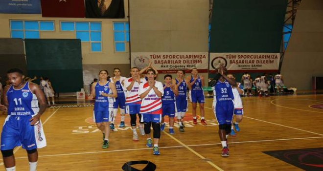 Samsun Canik Belediyespor Adana'da galip