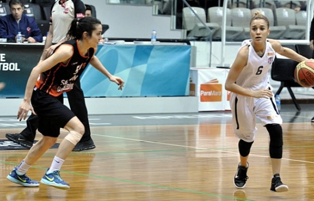 Samsun Canik, Beşiktaş'ı deplasmanda devirdi