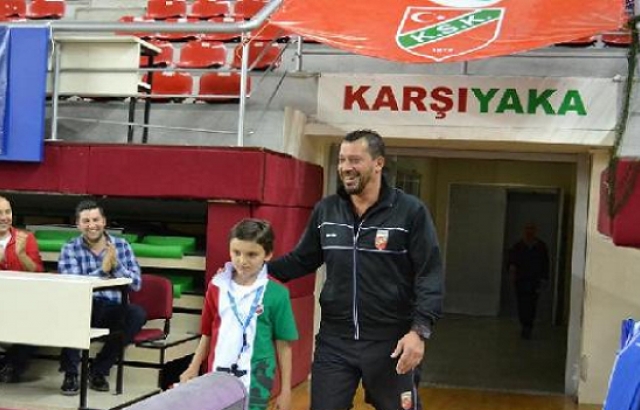 Sarıca, düdüğünü kaptırdı...