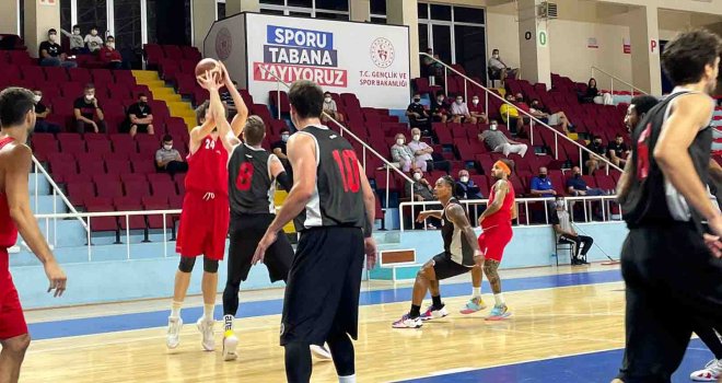 Semt77 Yalovaspor, Büyükçekmece'yi yendi