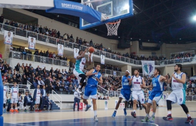 Sinpaş Denizli Basket Sakarya'ya hazırlanıyor  