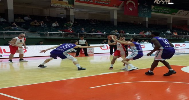 Sinpaş Denizli Basket'e Bandırma Kırmızı darbesi