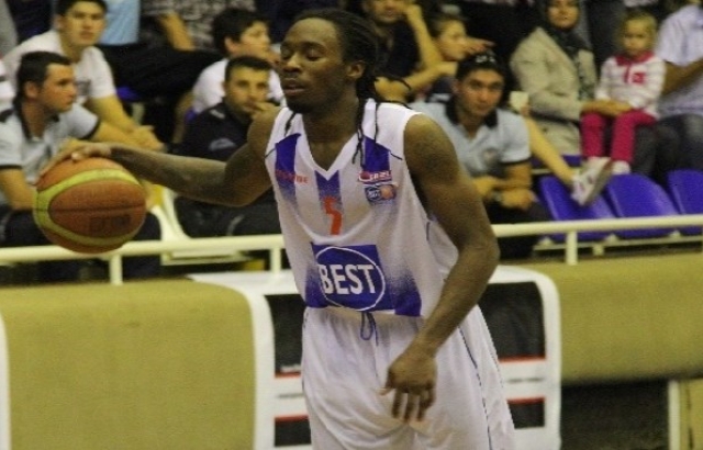 Sinpaş Denizli Basket'e tanıdık ABD'li