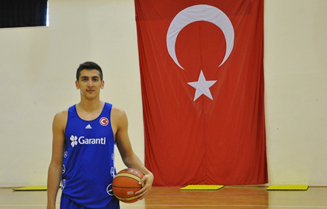 Sipahi: Vatan borcumuzu ödüyoruz