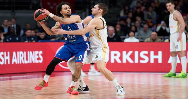 Tarihi geçen maçı Anadolu Efes 4.uzatmada kaybetti