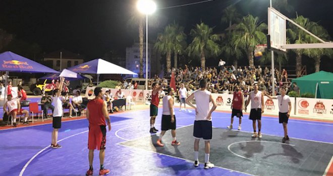 TBF 3x3 Red Bull Reign Basketbol Turu?nun İzmir etabı tamamlandı