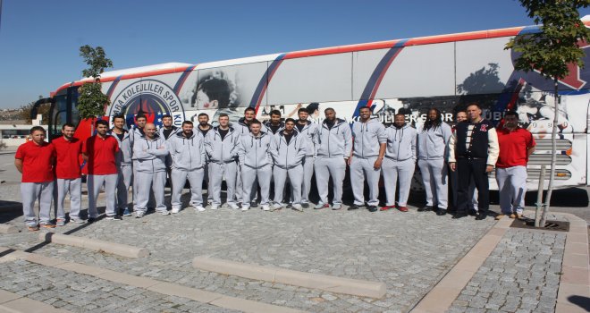 TED Ankara Kolejliler Kartepe yolcusu