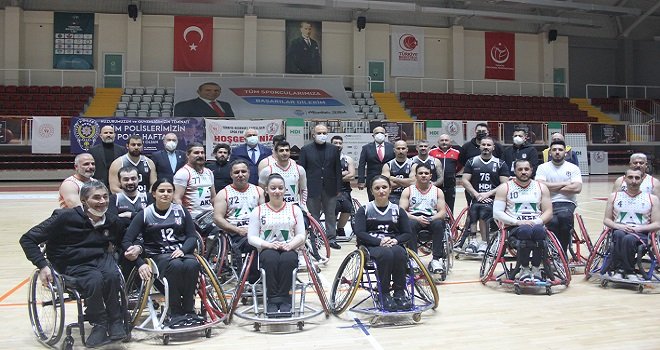 Tekerlekli Sandalye Basketbol Süper Ligi nefes nefese