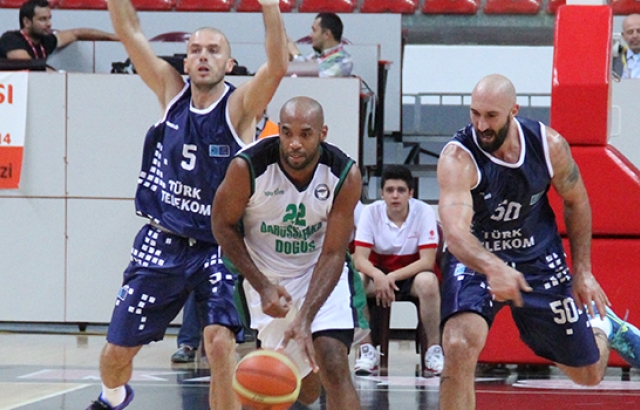 Telekom'u yenen Darüşşafaka Doğuş finallerde