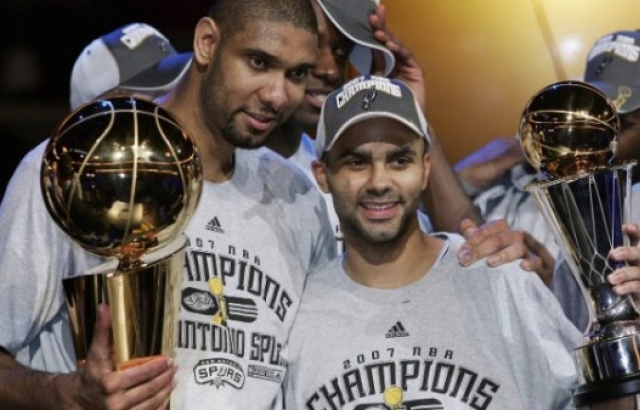 TIM DUNCAN DEVAM DEDİ