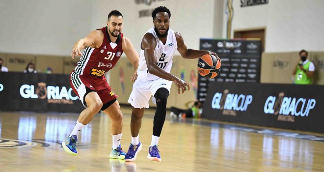 Tofaş 17 sayı geriden kazandı