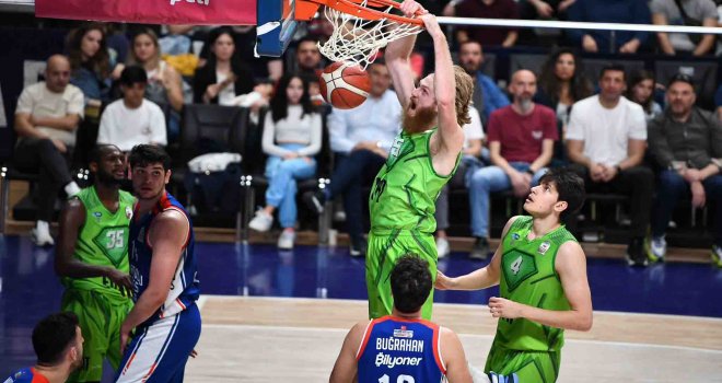 Tofaş, Anadolu Efes'i devirdi