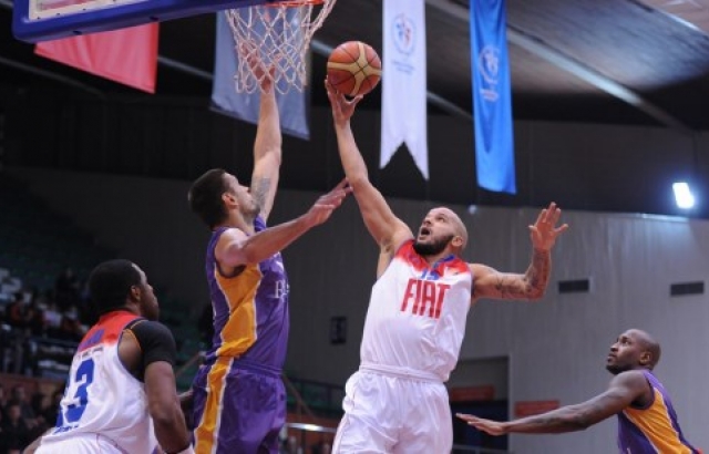 Tofaş, Antep'i son çeyrekte solladı