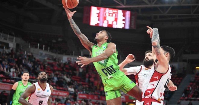 TOFAŞ çeyrek finalde 