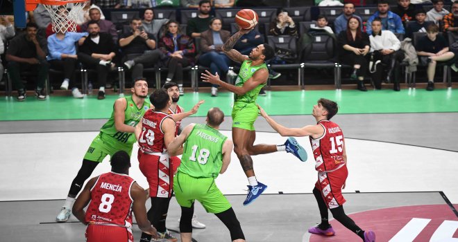 TOFAŞ evinde farklı kaybetti