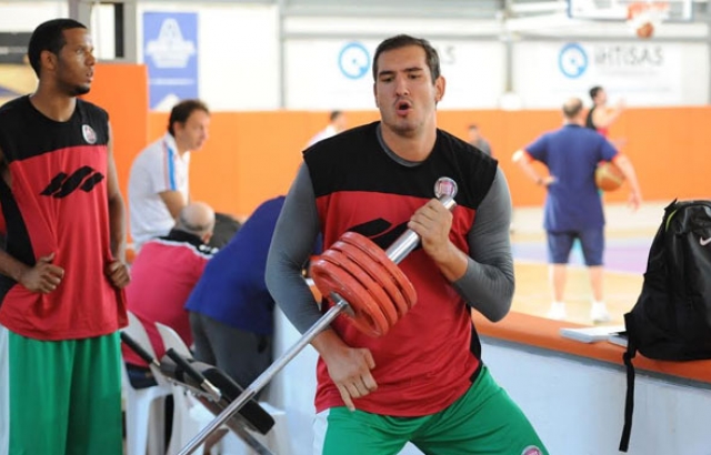 Tofaş güç depoluyor...