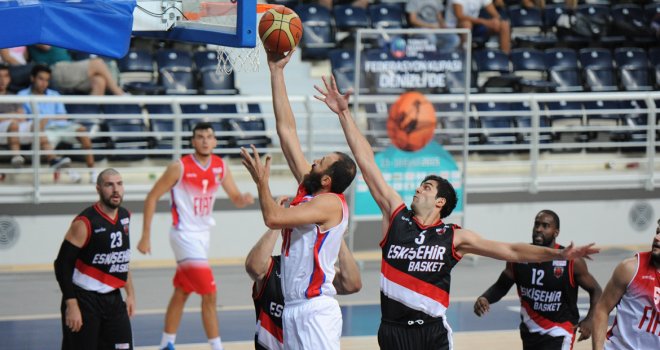 Tofaş ikinci yarı gaza bastı